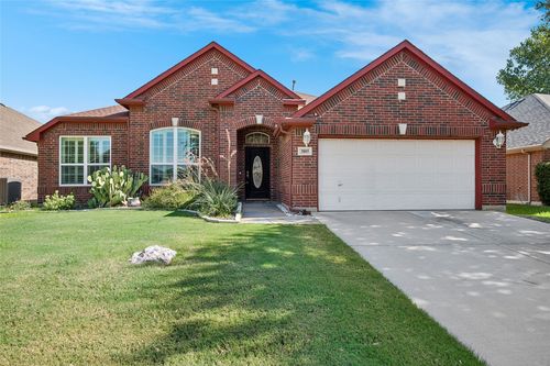 3805 Sevenoaks Dr, Fort Worth, TX, 76244-8633 | Card Image
