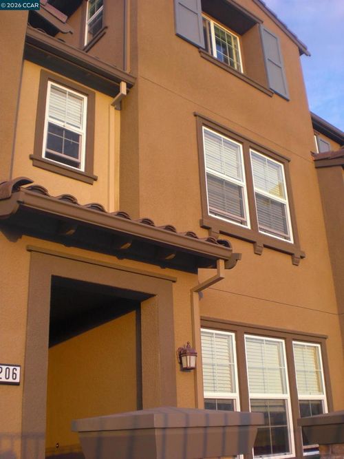 5206 Fioli Loop, San Ramon, CA, 94582-6011 | Card Image