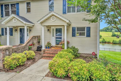345 Cambridge Ct, Hardy, VA, 24101-2661 | Card Image