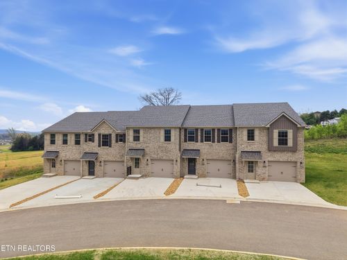 8934 Keenberg Ln, Knoxville, TN, 37931-3769 | Card Image