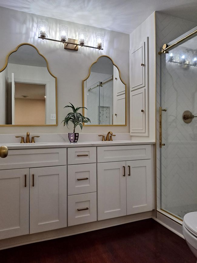 Primary Bathroom | Image 20