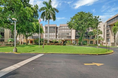 apt-c430-2804 N 46th Ave, Hollywood, FL, 33021-8919 | Card Image