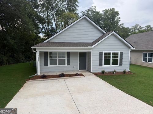 1110 E 7th St, West Point, GA, 31833-2211 | Card Image