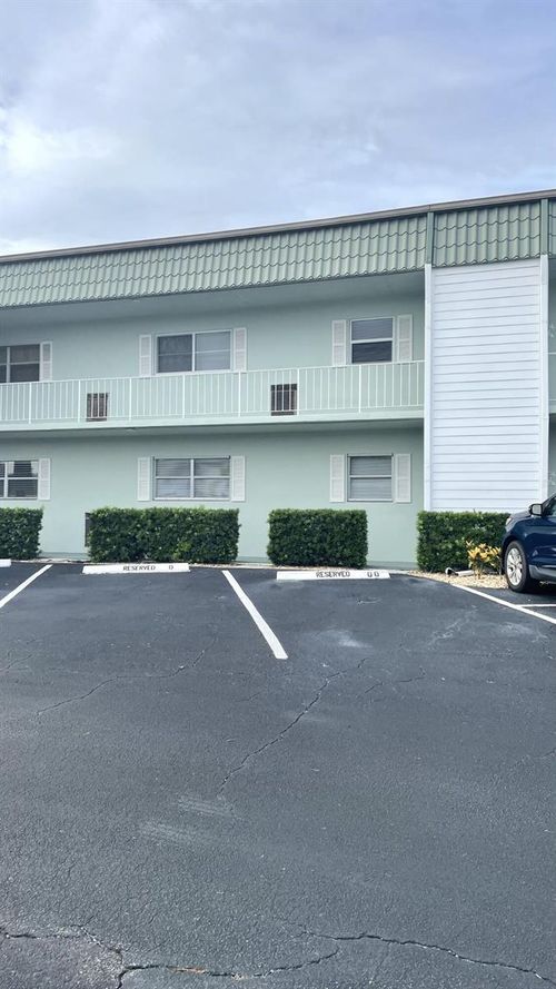 112-120 Wettaw Ln, North Palm Beach, FL, 33408-5705 | Card Image