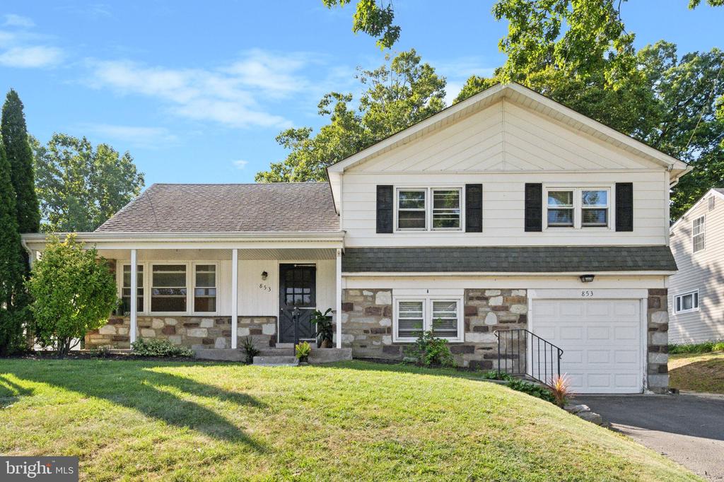 Fernhill Rd, Glenside, PA 19038
