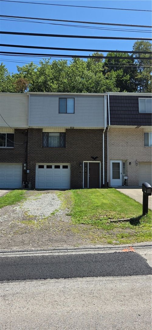 319 Mckee Rd, N Versailles, PA, 15137-2405 | Card Image