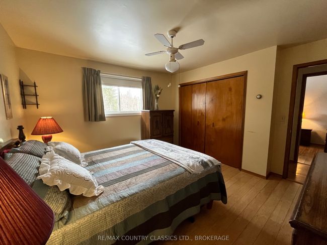 35 Clement St, House other with 4 bedrooms, 2 bathrooms and 7 parking in Addington Highlands ON | Image 18