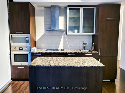4110-12 York St, Toronto, ON, M5J0A9 | Card Image