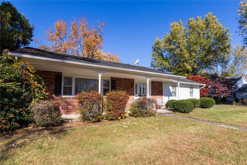 6 Jennifer Ln, Tillson, NY, 12486-1009 | Card Image