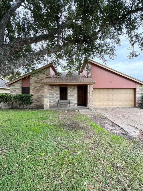 11 Lapaloma Street, Angleton, TX, 77515 | Card Image