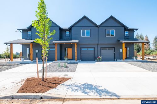 1554-1570-1588 Barn St, Woodburn, OR, 97071 | Card Image