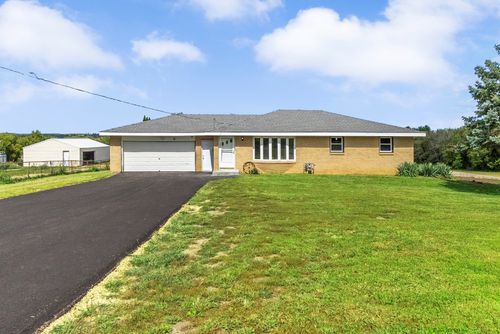 13915 Berglund Rd, WINNEBAGO, IL, 61088-8645 | Card Image