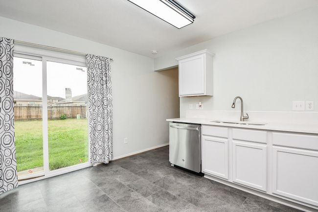 5110 Oakbriar Ln, House other with 3 bedrooms, 3 bathrooms and 2 parking in Rosenberg TX | Image 12