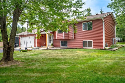 5169 Evergreen Trl, North Branch, MN, 55056-5567 | Card Image