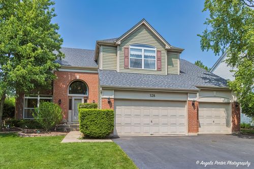 528 Cliffwood Ln, Gurnee, IL, 60031-5666 | Card Image