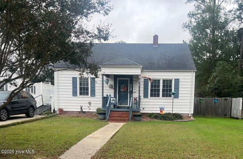 916 Pembroke Ave N, Ahoskie, NC, 27910-2130 | Card Image