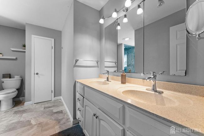 9 Amara Ct, House other with 3 bedrooms, 3 bathrooms and null parking in Old Bridge NJ | Image 27