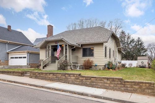 716 Roderick St, Eau Claire, WI, 54701-4255 | Card Image