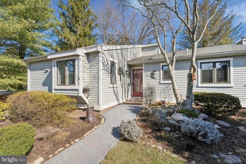 754-754 Inverness Dr, WEST CHESTER, PA, 19380-6886 | Card Image