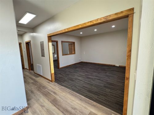 ste-2-950 Stoneridge Dr, Bozeman, MT, 59718-7063 | Card Image