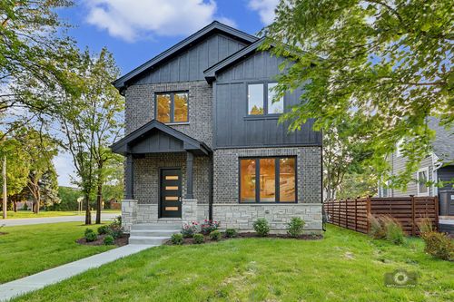 5604 S 7th Ave, Countryside, IL, 60525-3653 | Card Image