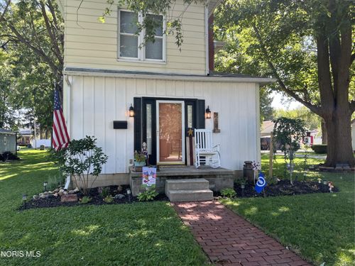 213 S 2nd St, North Baltimore, OH, 45872-1304 | Card Image