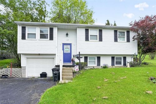 112 Locust Ln, Saint Clairsville, OH, 43950-1568 | Card Image
