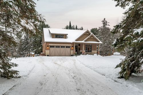 744 N Mary Lake Rd, Huntsville, ON, P1H1S4 | Card Image