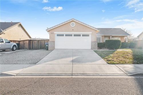 15177 Braxton St, Adelanto, CA, 92301-3775 | Card Image