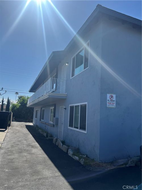 4-5852 Orange Ave, Long Beach, CA, 90805-4145 | Card Image