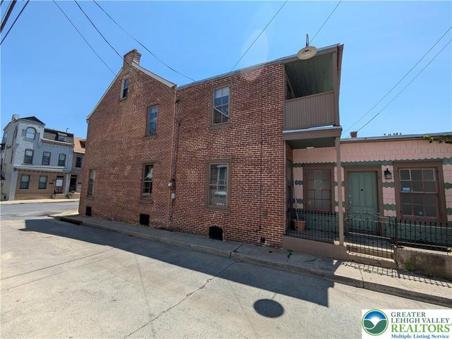 224 N 11 Th St, Townhouse with 4 bedrooms, 3 bathrooms and null parking in Allentown PA | Image 39