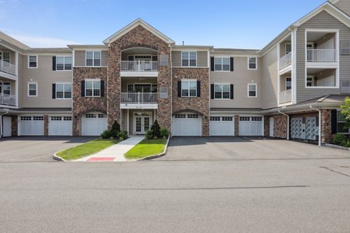 231-231 Brookside Ct, Newtown, CT, 06470 | Card Image