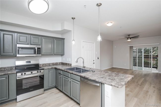 UNIT-102 - 8779 S Kipling Way, Condo with 2 bedrooms, 2 bathrooms and 1 parking in Littleton CO | Image 9