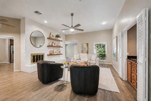 11410 Overbrook Ln, Houston, TX, 77077-6816 | Card Image