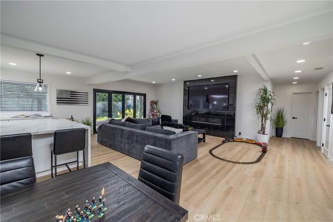 21091 Inferno Ln, House other with 5 bedrooms, 4 bathrooms and 4 parking in Huntington Beach CA | Image 5