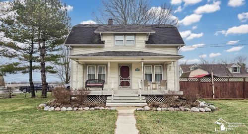 6964 S Huron River Dr, South Rockwood, MI, 48179-9603 | Card Image