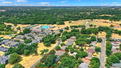 1805 Park Place, Home with 12 bedrooms, 8 bathrooms and null parking in Sherman TX | Image 1