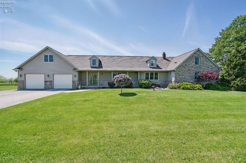 13538 W Velliquette Rd, Oak Harbor, OH, 43449-9082 | Card Image