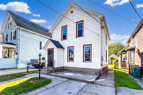 223 Schenck St, North Tonawanda, NY, 14120-7208 | Card Image