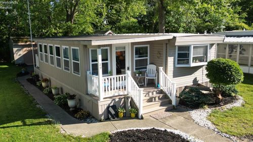 29-2175 Ne Catawba Rd, Port Clinton, OH, 43452-3500 | Card Image