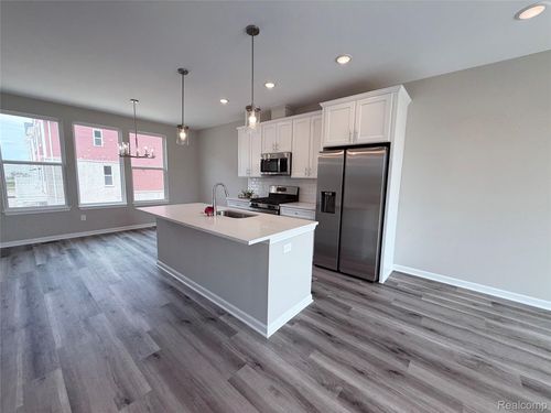 56043 Madison Ln, New Hudson, MI, 48165-4500 | Card Image