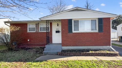 3851 Fairmoor Rd, Columbus, OH, 43228-2114 | Card Image