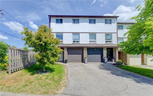 1-80 Old Country Dr, Kitchener, ON, N2E2E5 | Card Image