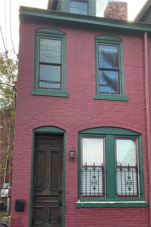 831 Dounton Way, Pittsburgh, PA, 15233-1709 | Card Image