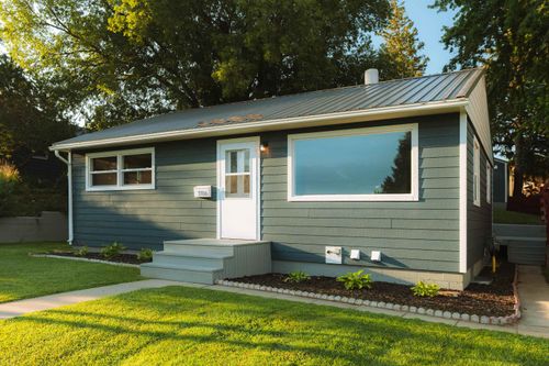 1106 Omaha St, Belle Fourche, SD, 57717-2123 | Card Image