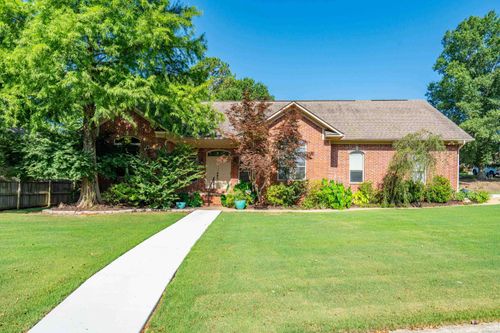 202 Bryan Paul St, Hot Springs, AR, 71901-7281 | Card Image
