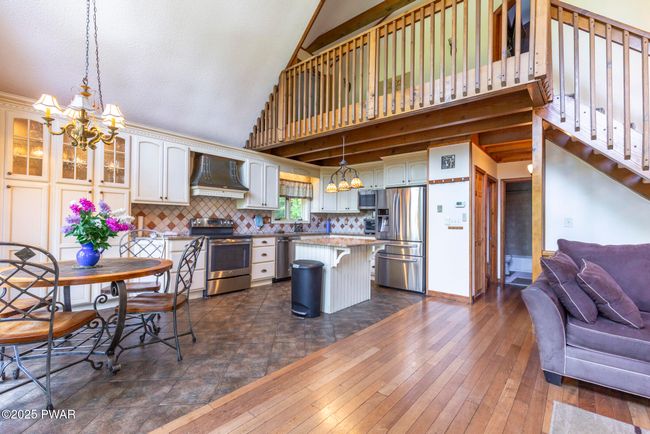 Open Floor Plan | Image 11