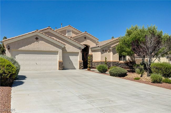 8204 Turbys Treehouse Pl, House other with 4 bedrooms, 3 bathrooms and null parking in Las Vegas NV | Image 4
