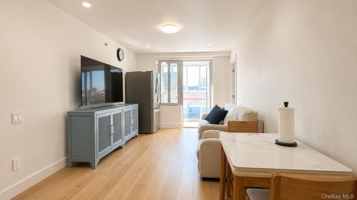 4c-13119 Fowler Avenue, New York, NY, 11355 | Card Image