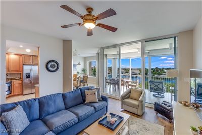 852 - 4192 Bay Beach Lane, Condo with 3 bedrooms, 2 bathrooms and null parking in Fort Myers Beach FL | Image 2